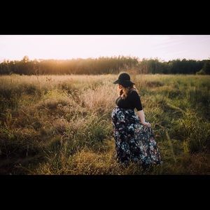 Kimi and Kai maternity dress with floral overlay